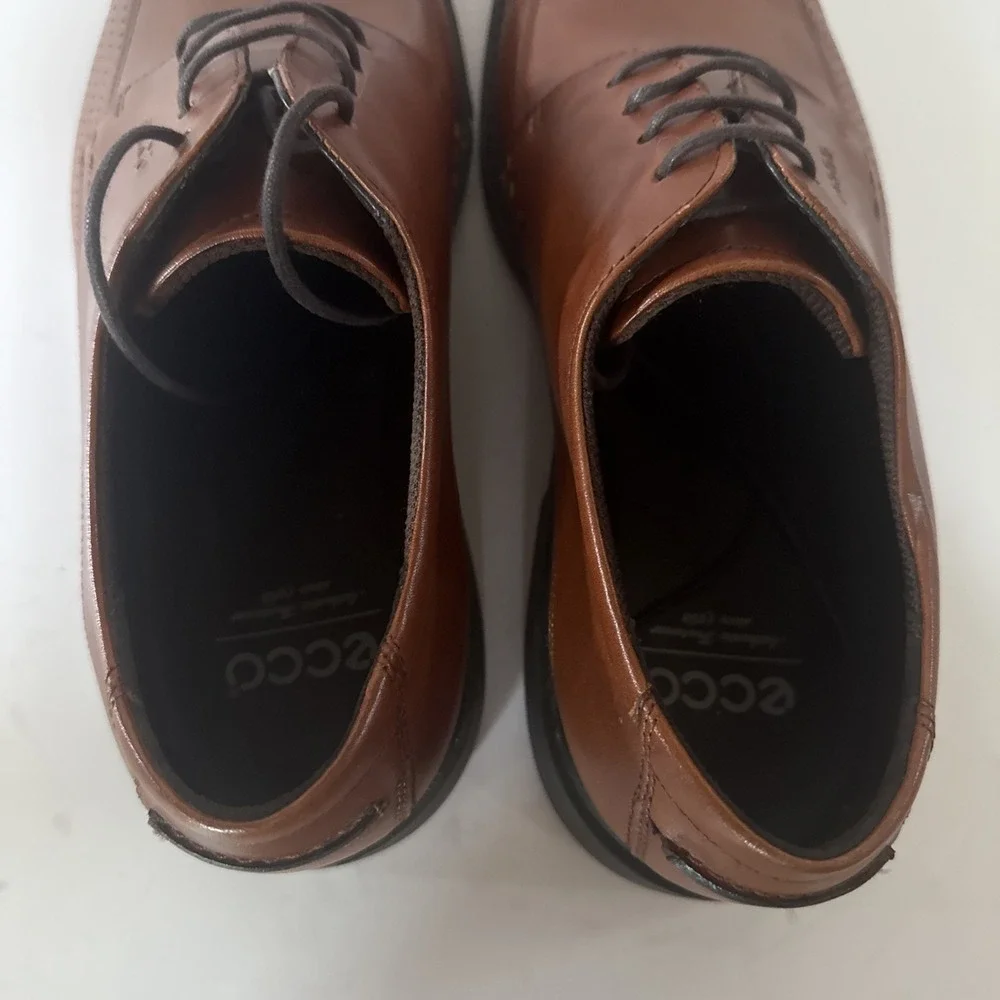 ECCO Dress Shoes Men 10.5 Brown Derby Perforated Leather EU 44